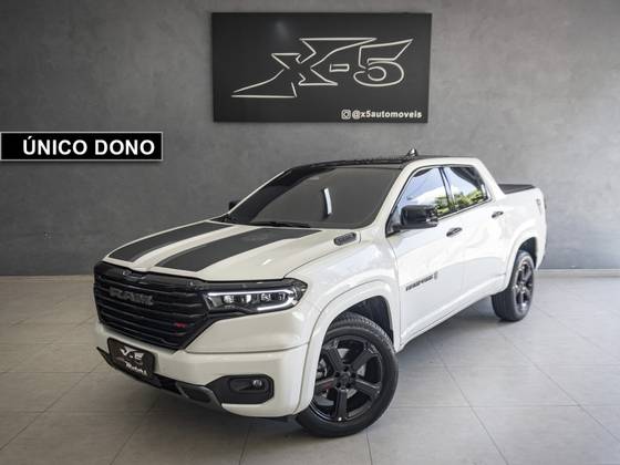 RAM RAMPAGE 2.0 HURRICANE 4 TURBO GASOLINA R/T 4X4 AUTOMÁTICO